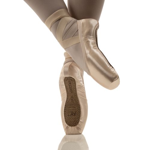 R Class AD69 Soleia Pointe Shoes 3